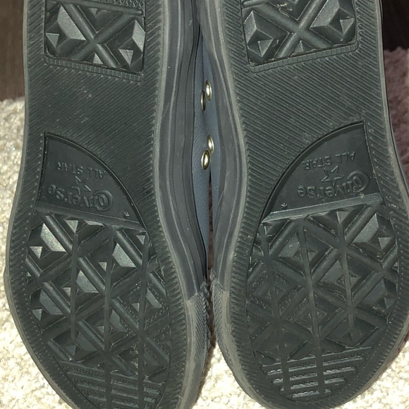 🔥LIKE NEW🔥 Leather Converse - Picture 3 of 6